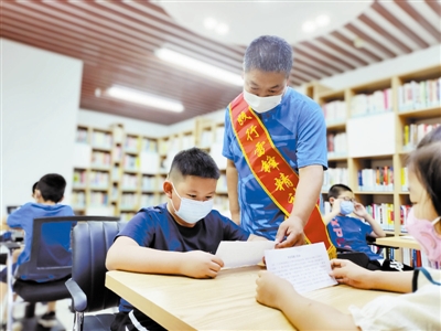 学习英雄故事 传承革命精神