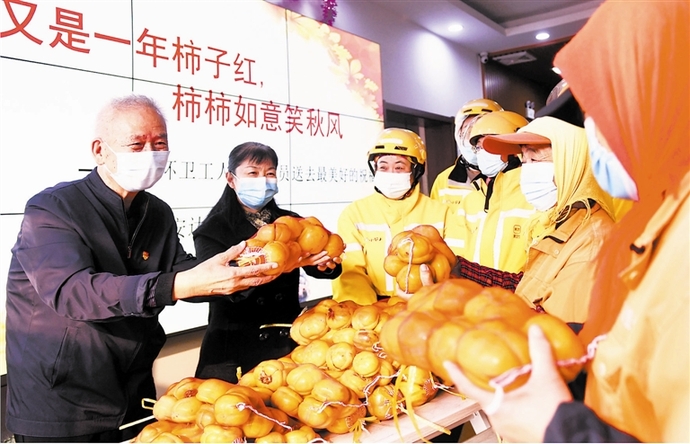 善举献爱心 冬日也温暖